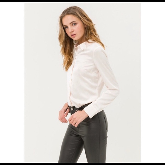 Blouse - Picture 2 of 4